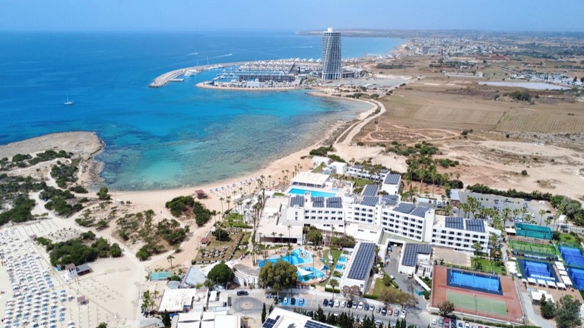 King Evelthon Beach Hotel & Resort activities and sports facilities